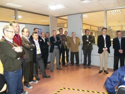 Gerentes de las centrales nucleares españolas visitan el simulador de FFHH y el Centro de Información