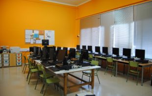 ANAV contribuye a la renovación del aula de informática de la escuela Lluís Viñas de Móra d’Ebre